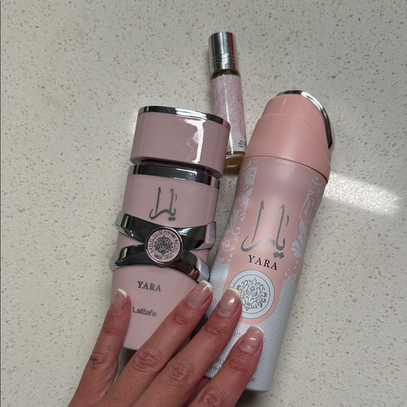Yara Women's Perfume Set - Picture 1 of 4